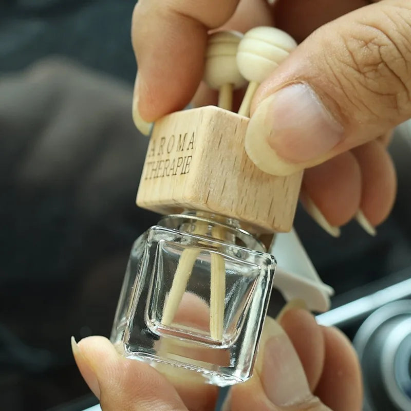 Ambientador para Auto — Clip Rejilla con Aceite Esencial 8ml